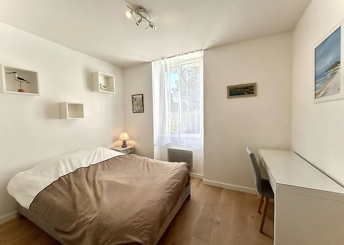 Bauloise 5 Pieces, 8 Couchages, Proche Marche, Plage, Jardin, Parking, Bbq - Fr-1-245-131